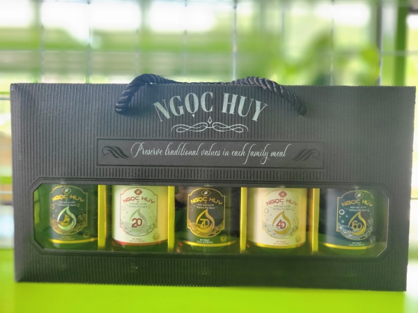 Set Quà Ngũ Vị Cao Cấp Ngọc Huy - 5 Chai x 100ml